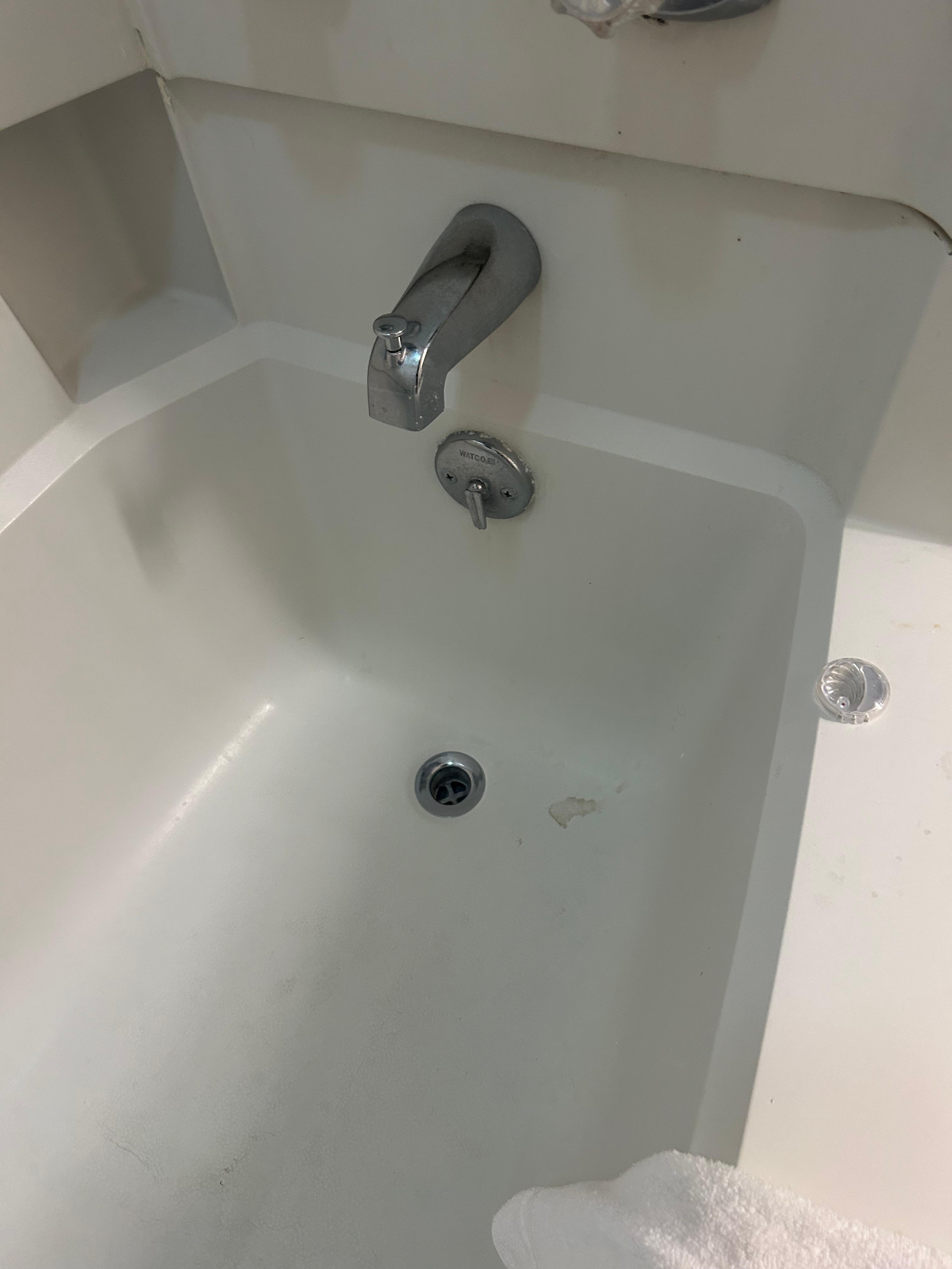 A very filthy bathroom so disgusting not properly clean