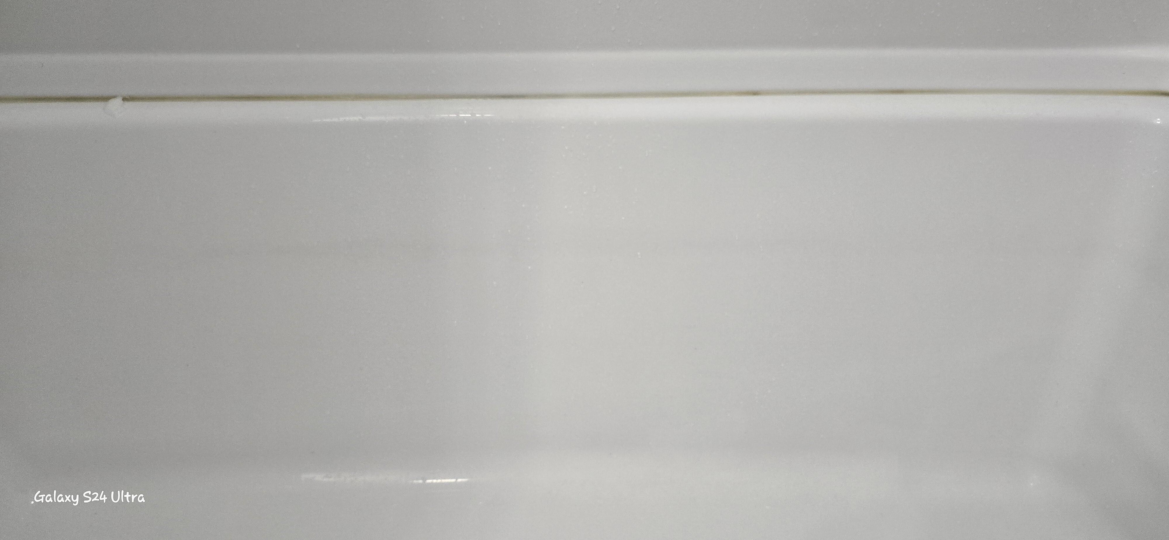 Ring around top & bottom tub