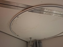 Beskidt - snart på badeværelset.