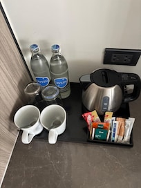 飲用水 咖啡等備用品