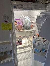 Food in the refrigerator, look at the note!