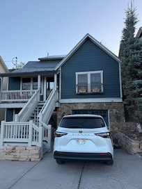 Adorable home in Park City, great for families and friend groups