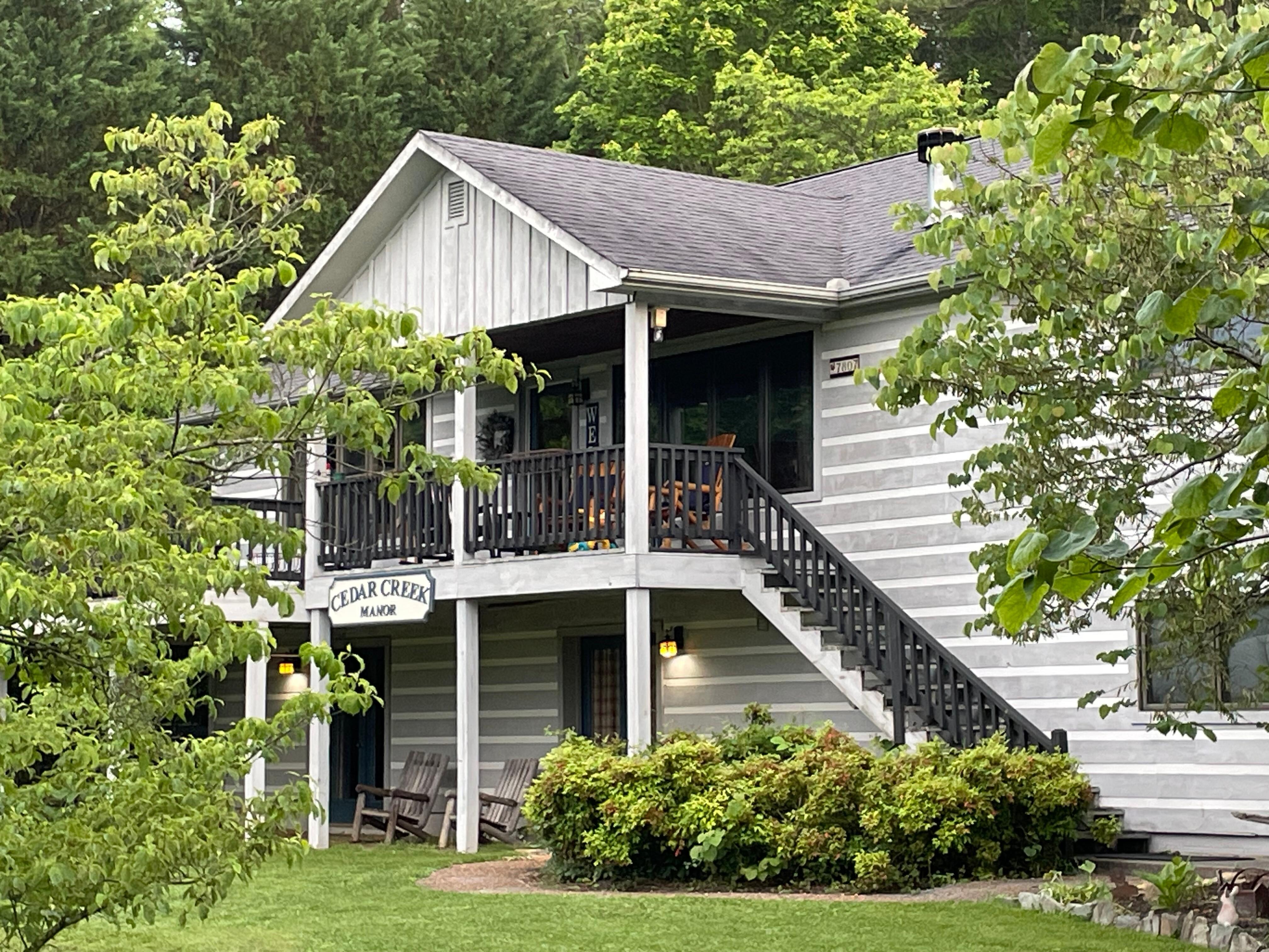 Cedar Manor