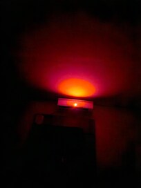 Luz do ar que não desligava iluminando todo o quarto