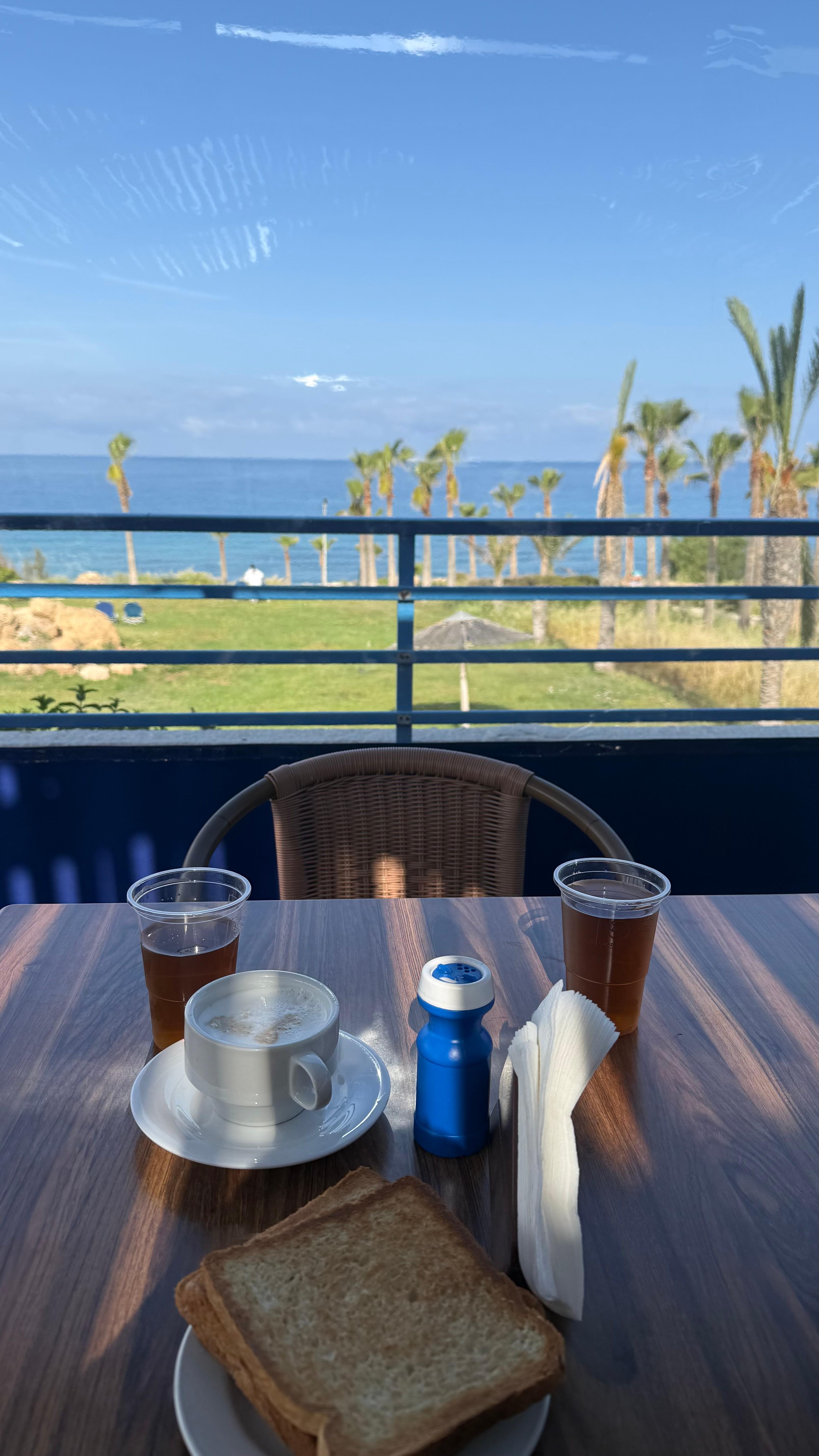 Breakfast 
