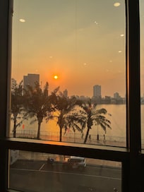 朝食会場から綺麗な朝焼けが拝めます