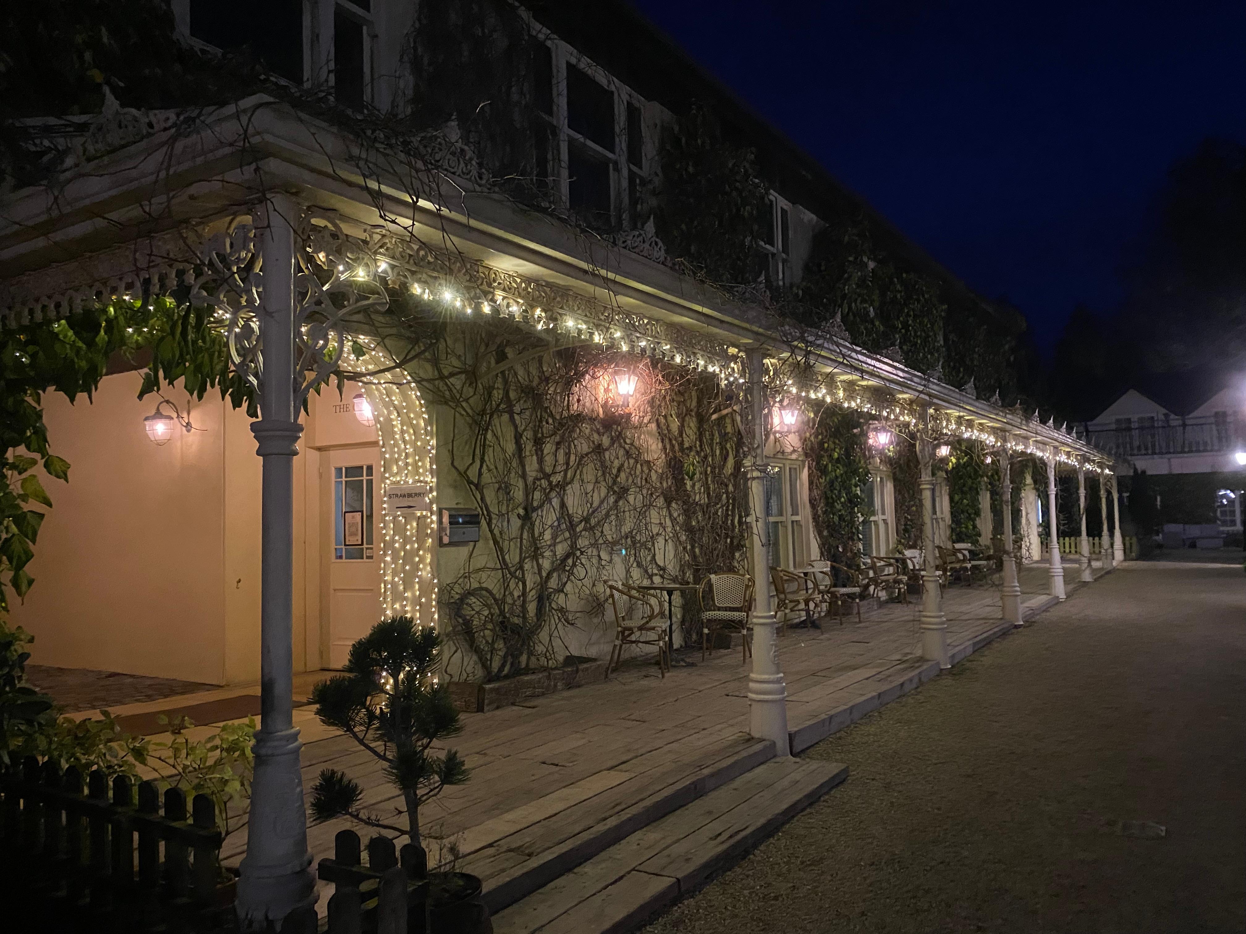 Other rooms behind the reception 