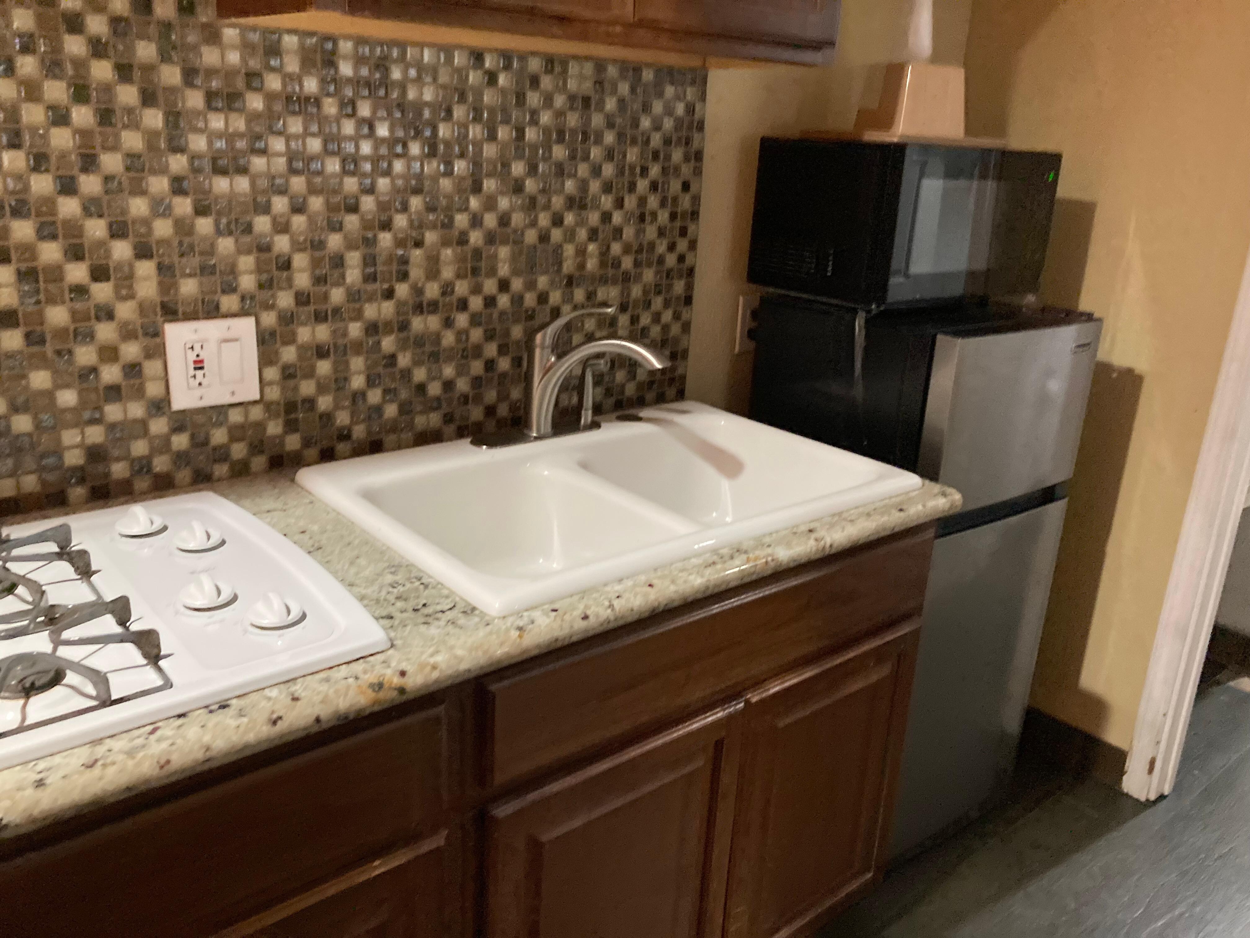 Kitchen sink