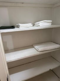 Lack of bath towels upon check-in.