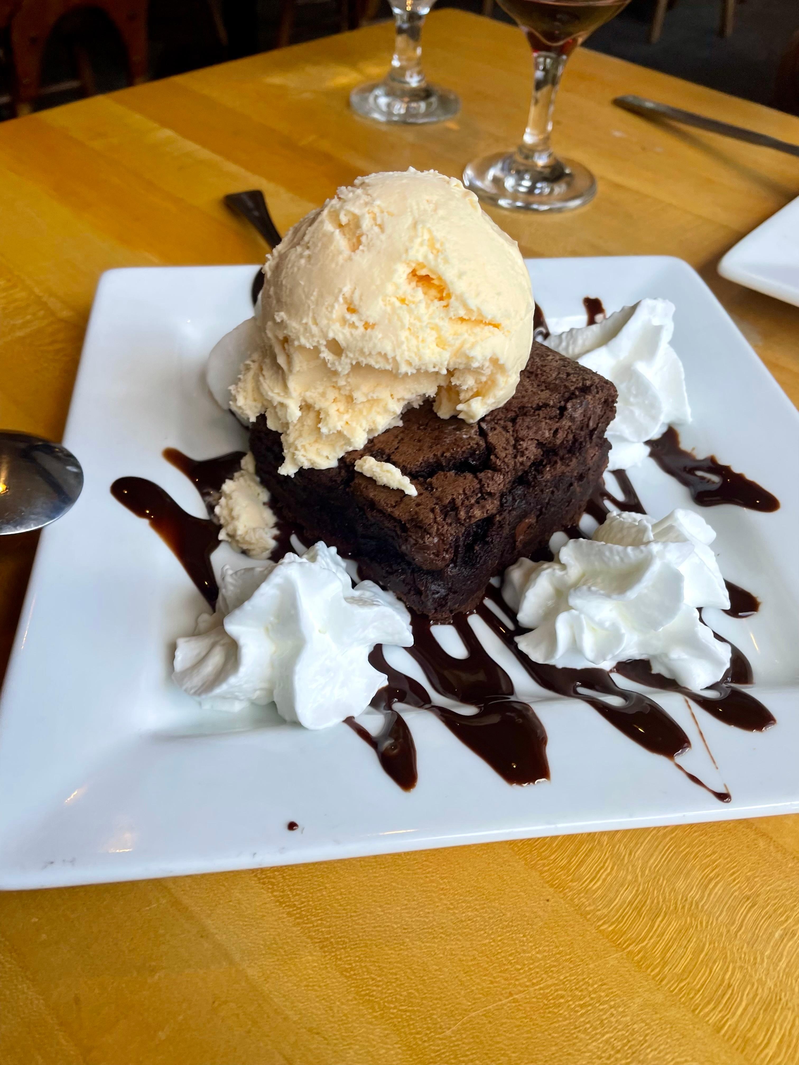 Dessert at the restaurant at Alpine Inn