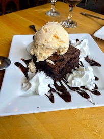 Dessert at the restaurant at Alpine Inn