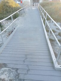 Beach access footpath