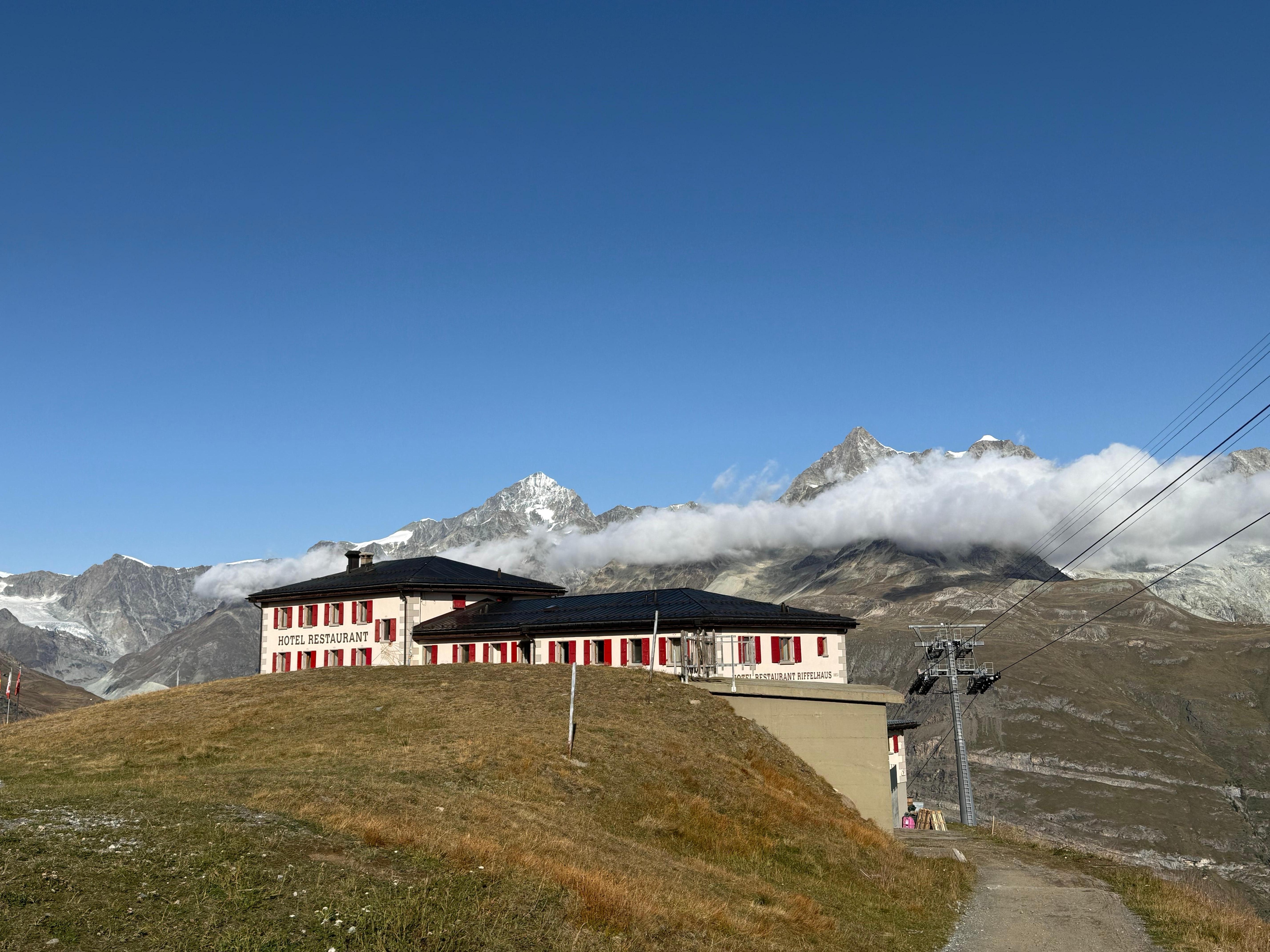 Das „Riffelhaus Haus  1853“ auf dem Riffelberg 2558 ünn