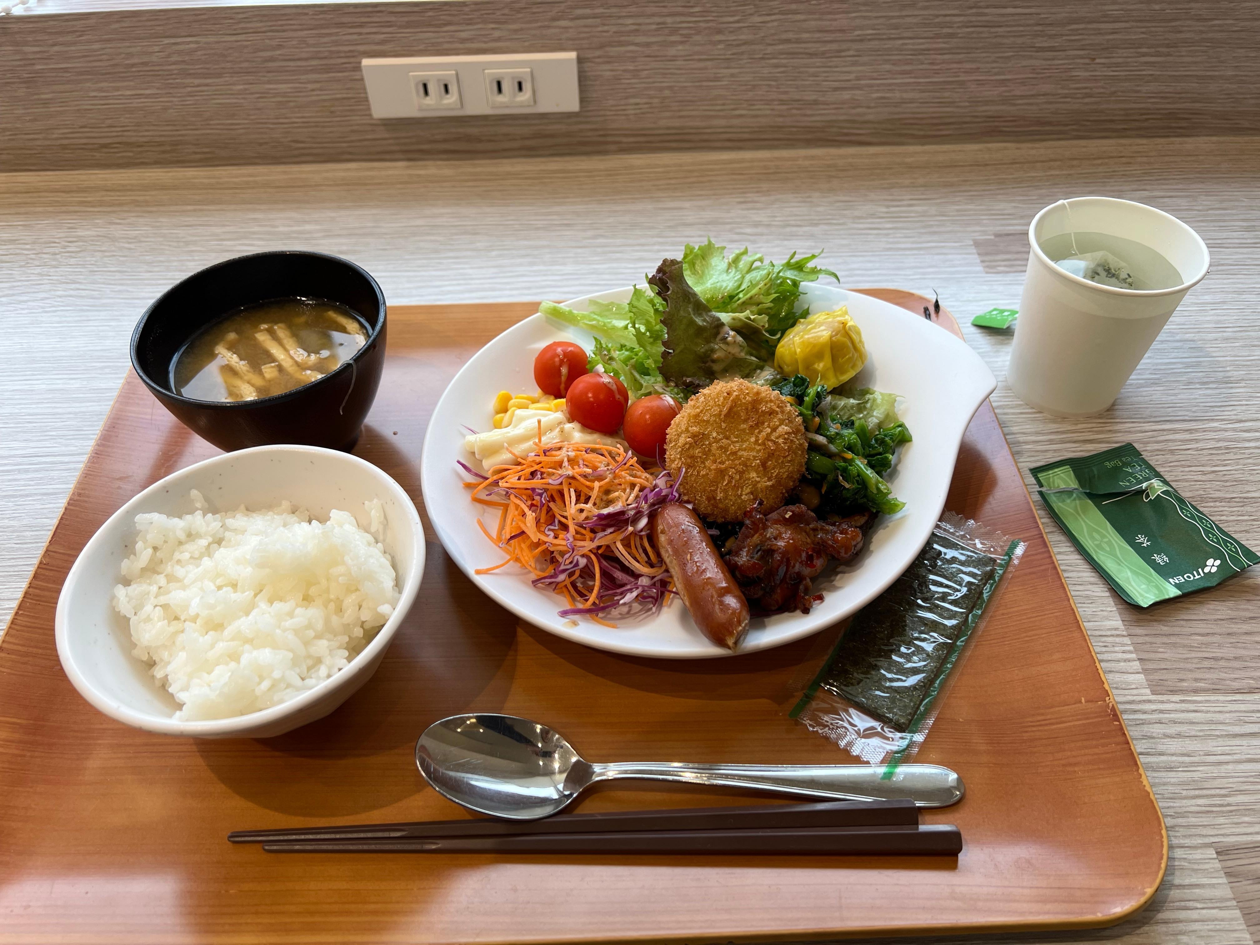 朝食バイキング