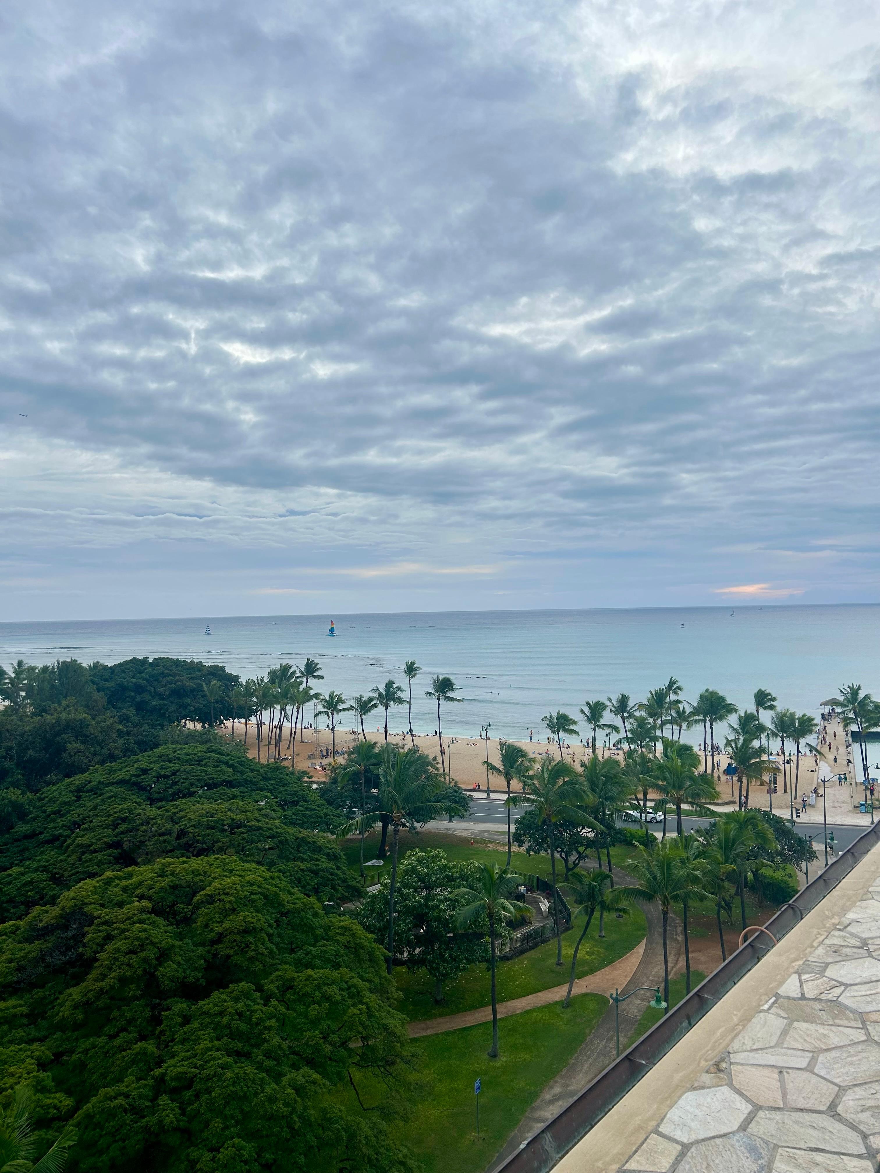 Proximity to the beach, extremely convenient it doesn’t get anymore convenient. 