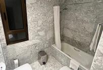 Aseo, con bañera.