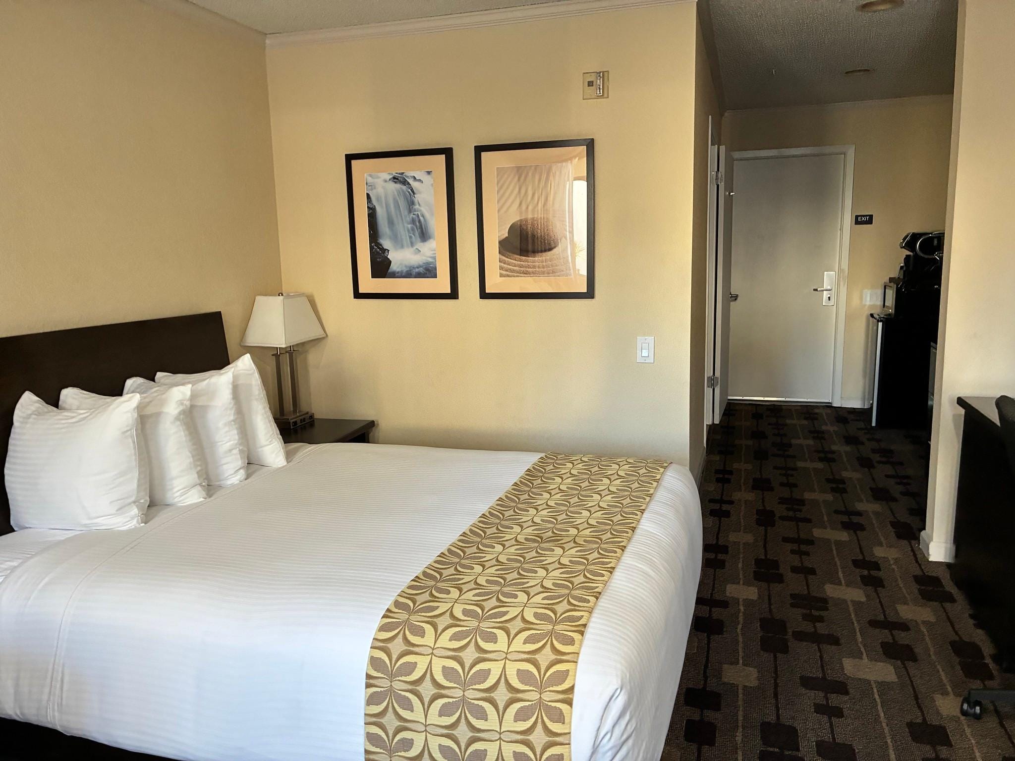 Double bed in accessible room