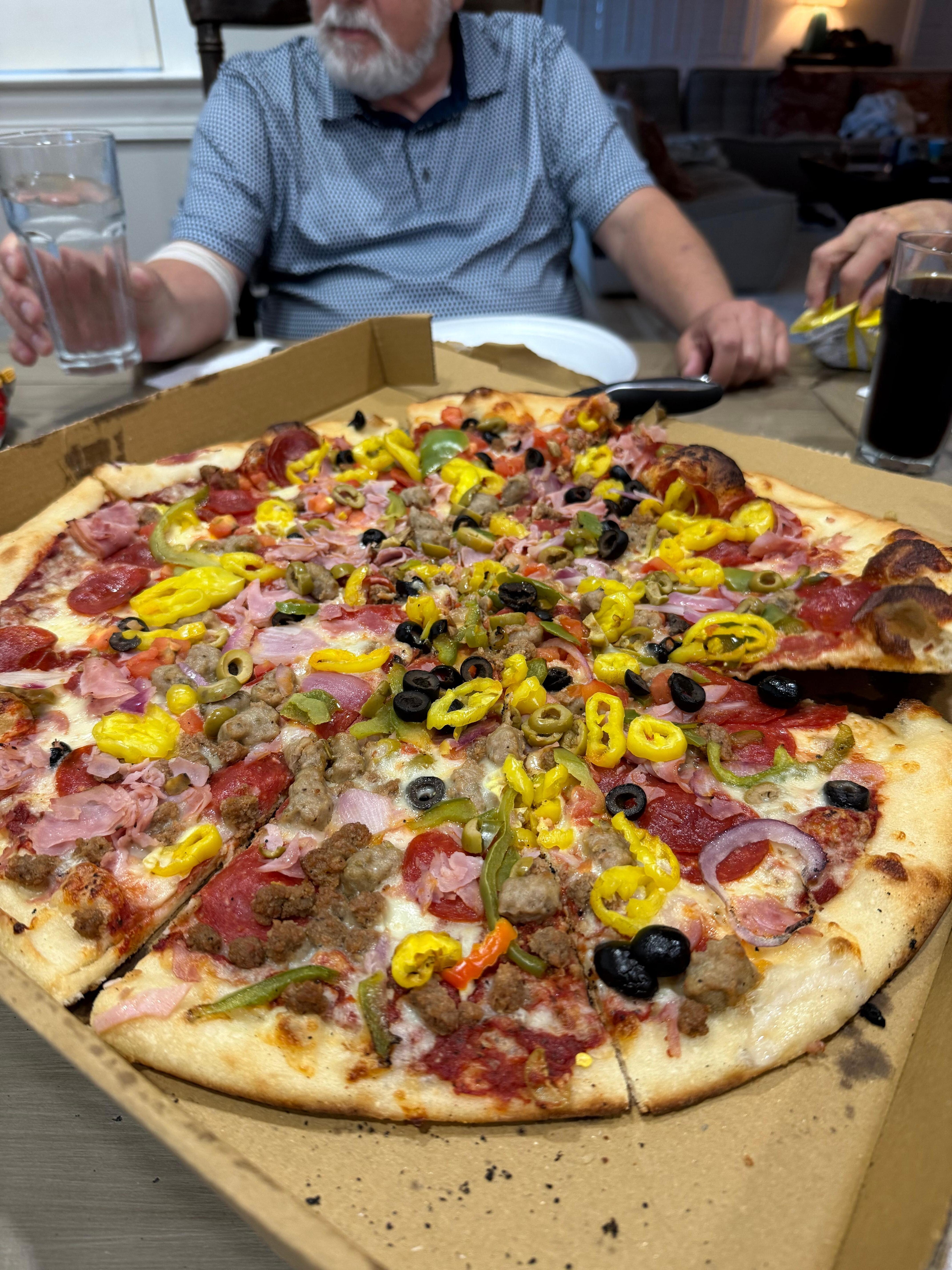 Buck-a-poos was a great place for pizza!