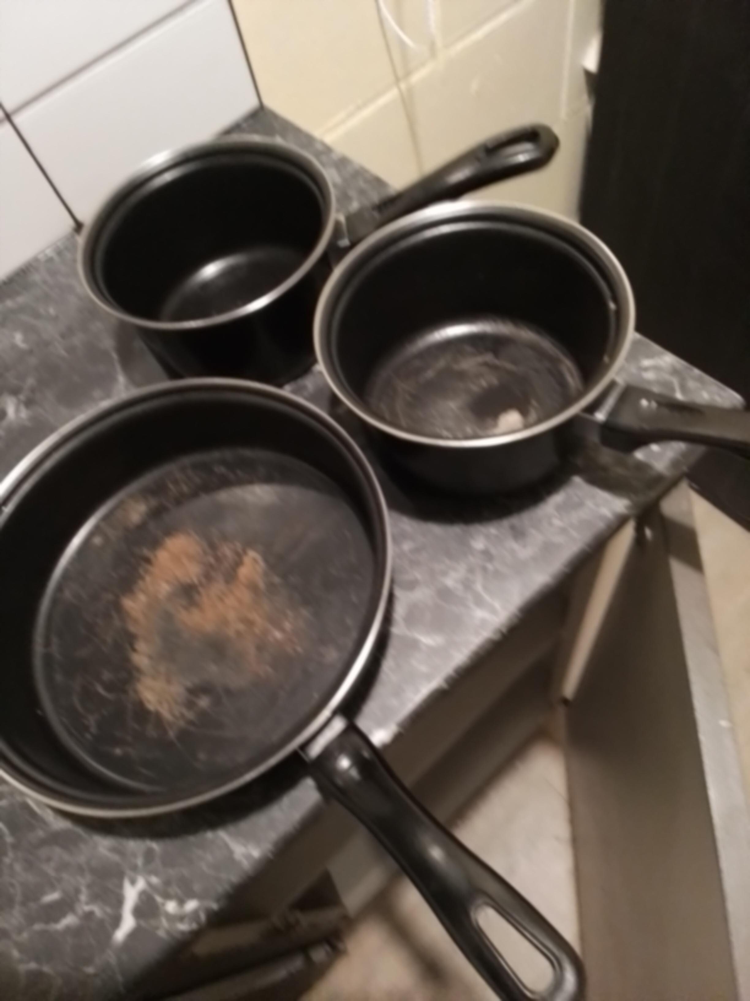 Dirty rusty non stick pans