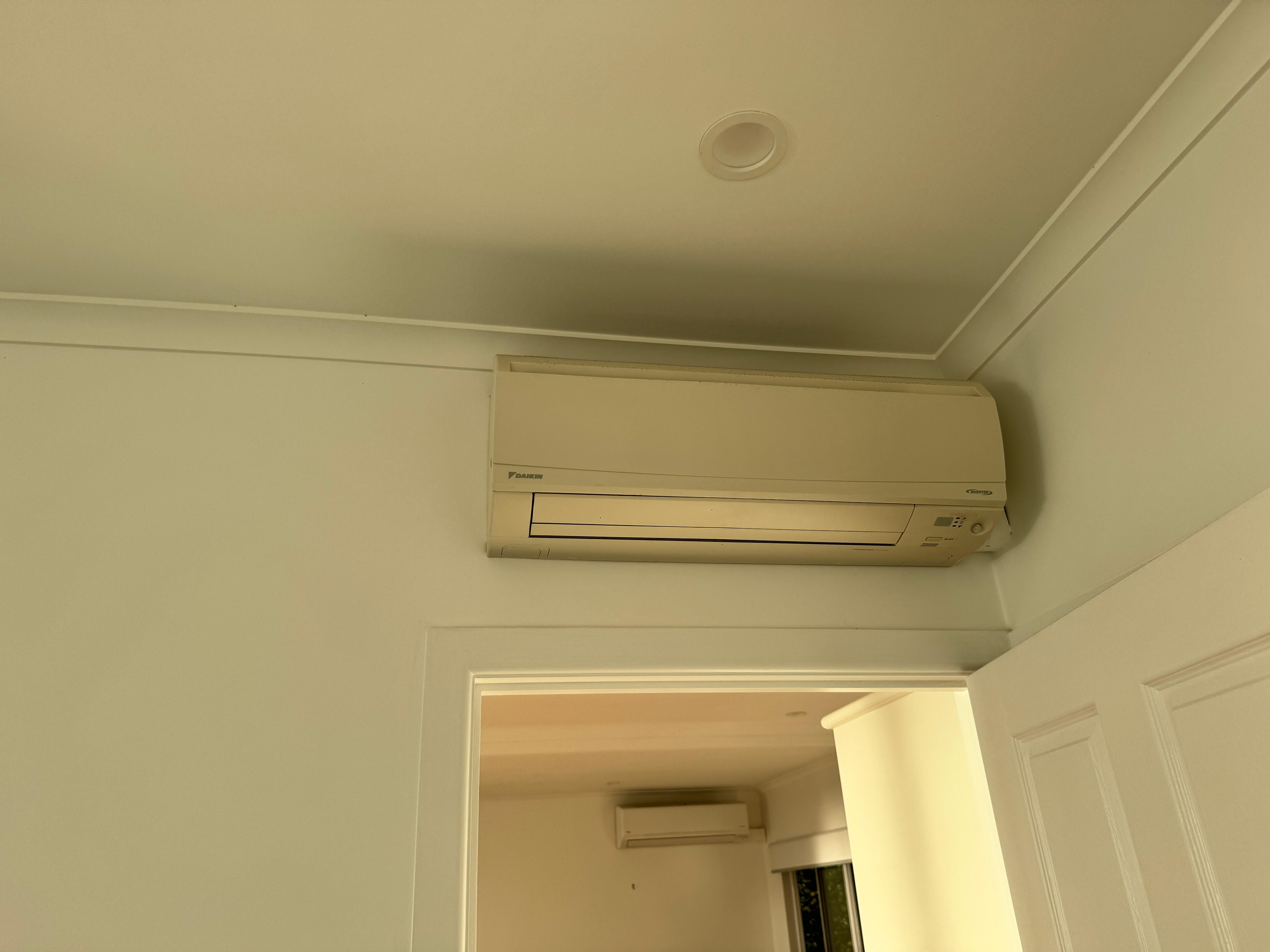 All aircon units were mouldy 