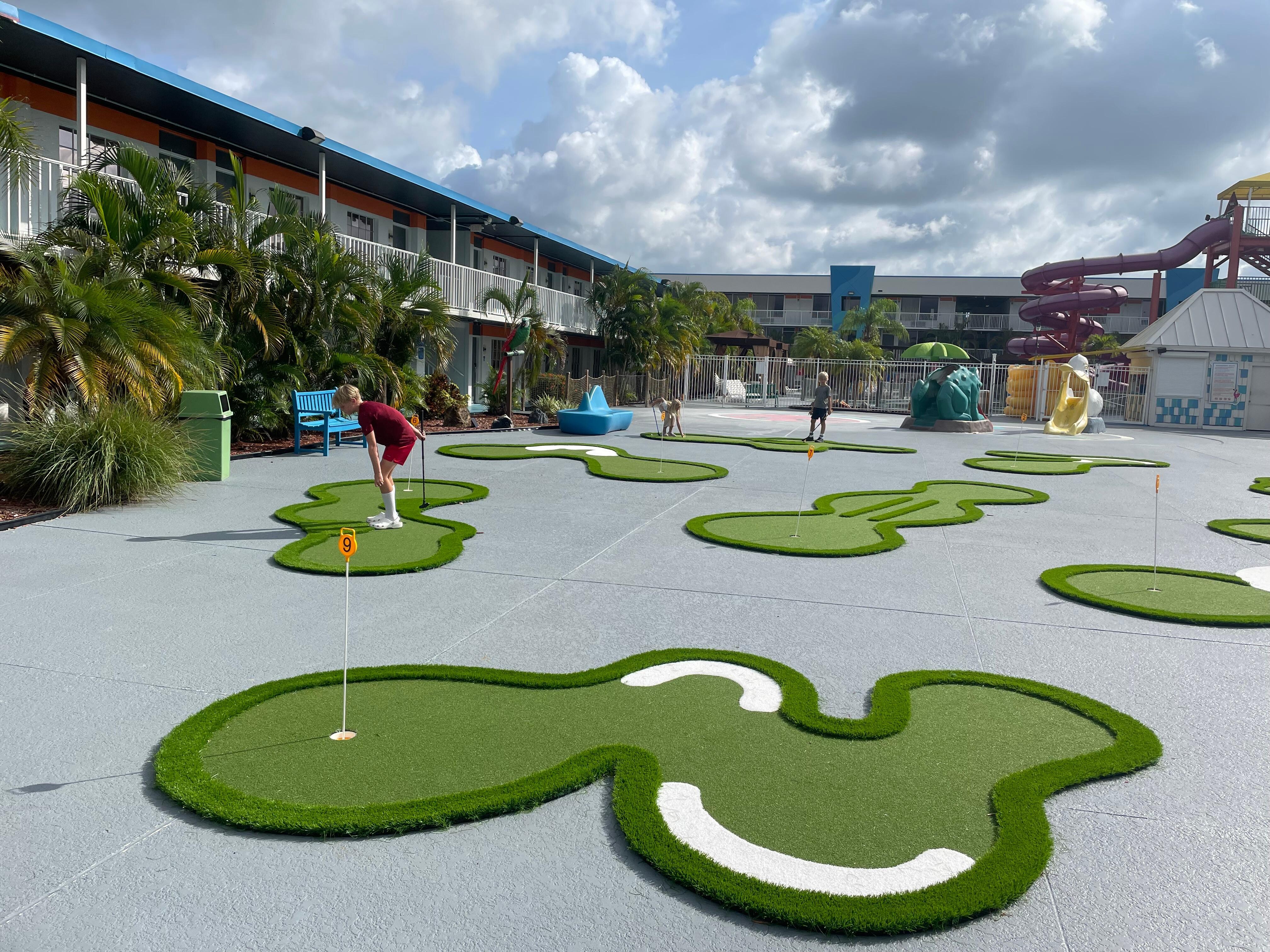 9 holes by the pool. Ask the front desk for putters 