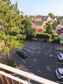 Parkplatz zum Eingang