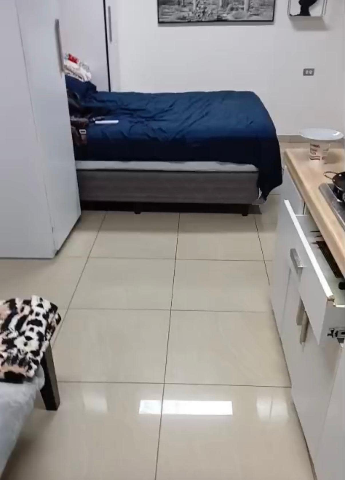 Espacio demasiado reducido. Para lo que yo vi en website 