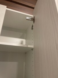 Kitchen cabinet door falling off