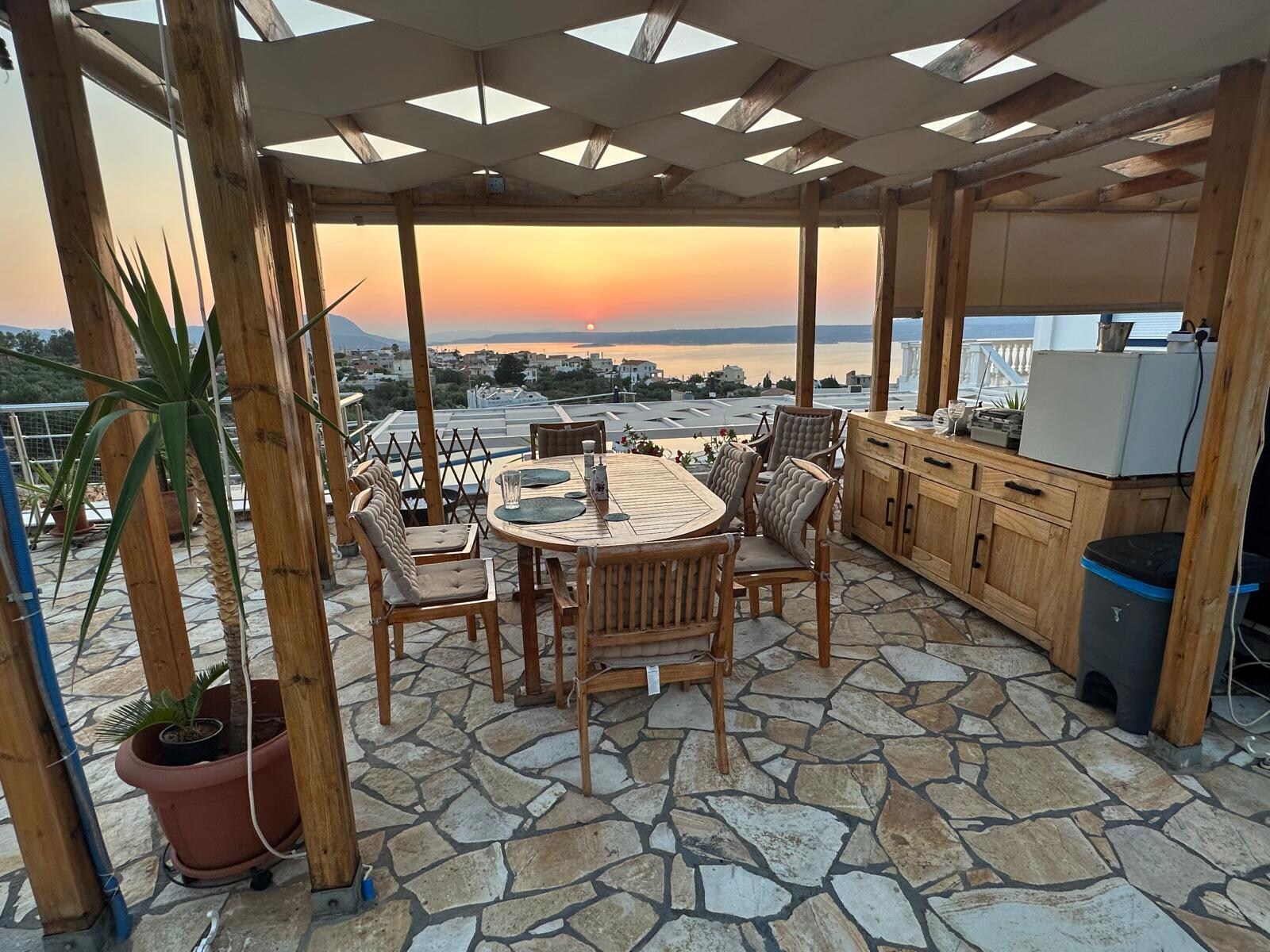 Terrace dining table