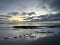 Very short walk to the beach ☀️