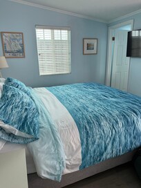 Master bedroom with King Bed