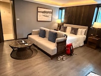 Spacious room on 2nd floor