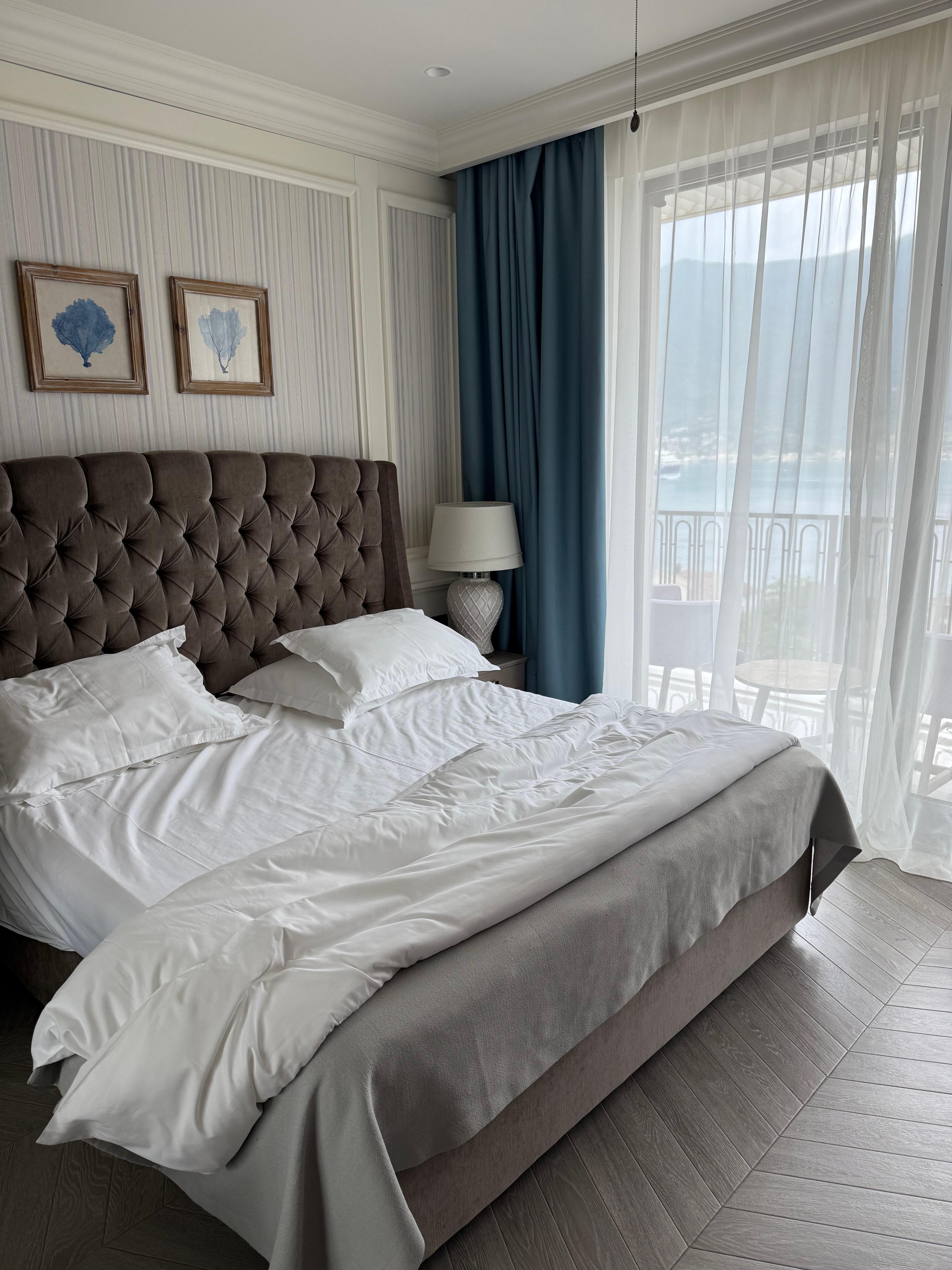 3rd floor room with balcony