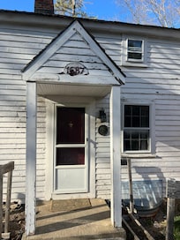 front door to dining room area đ€