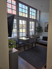 Beautiful, open to the street outside