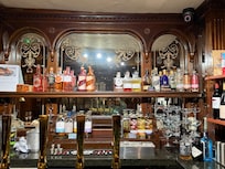 The bar hosts local ales, gins, rums and other liquors.