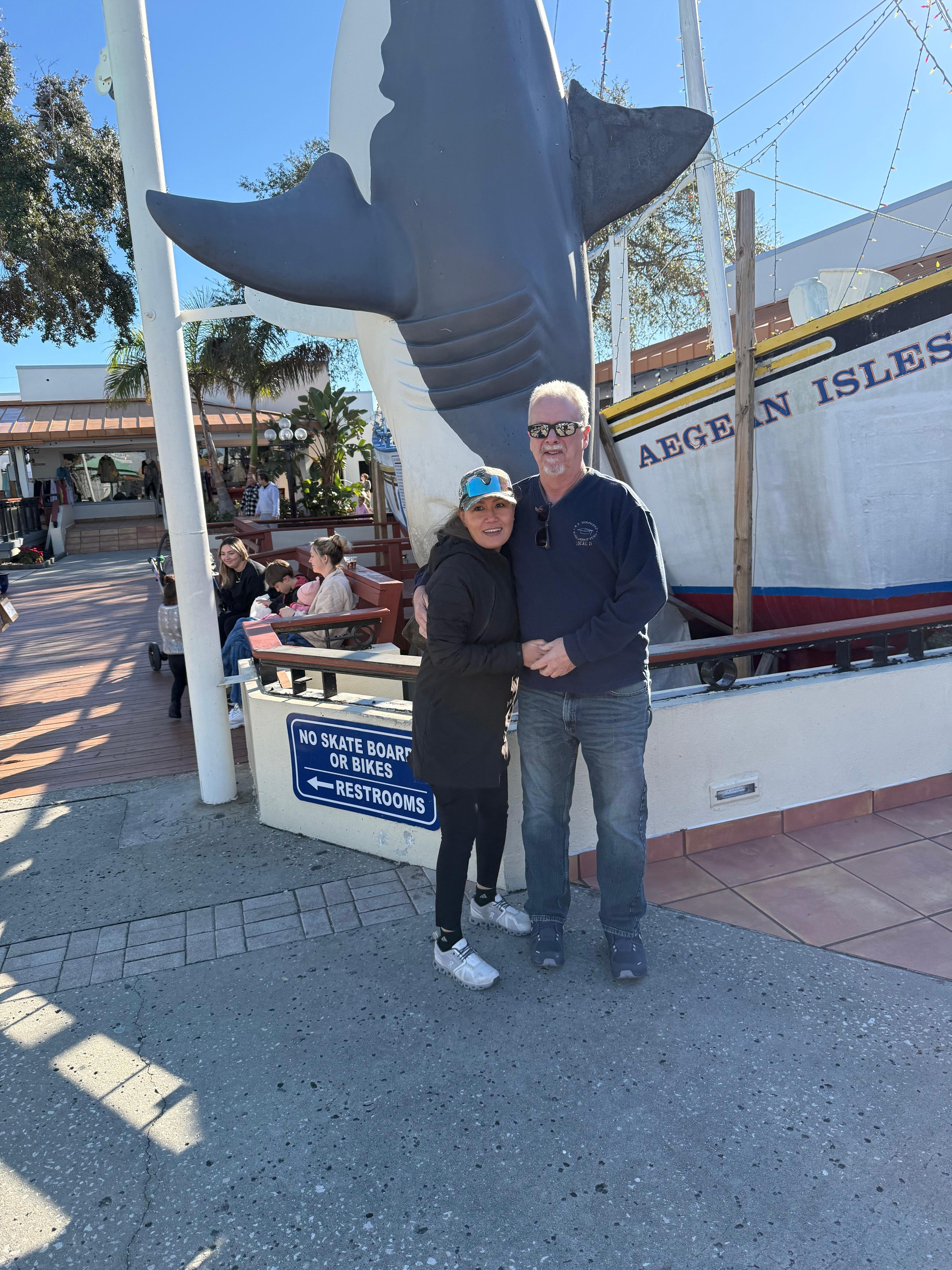 A walk in Tarpon Springs by the sponge docks