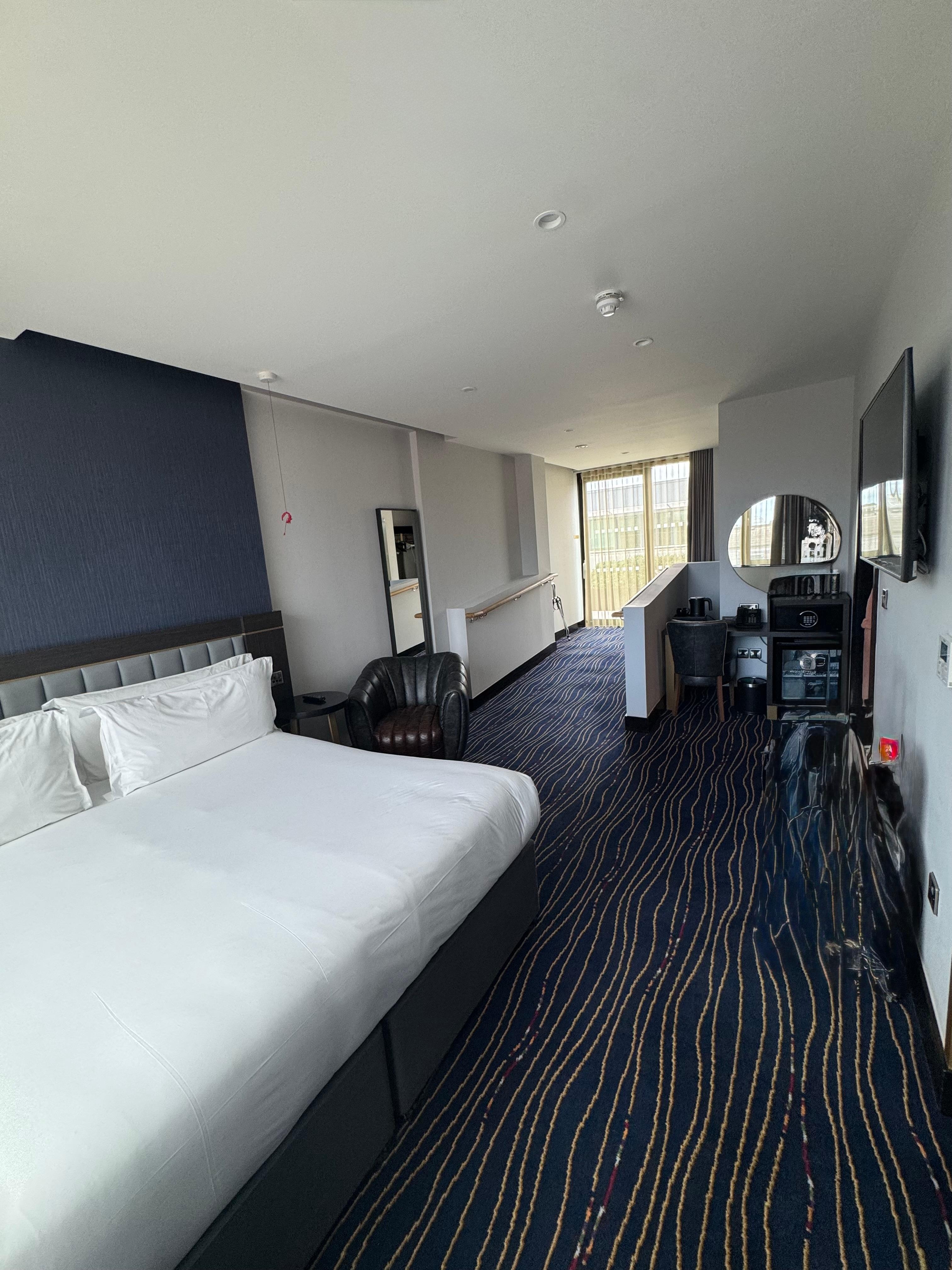 Room 605