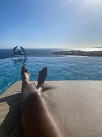 Infinity pool at comus restaurant