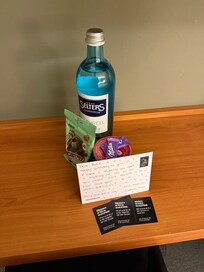 Sehr aufmerksam und total nette Geste, herzlichen Dank!