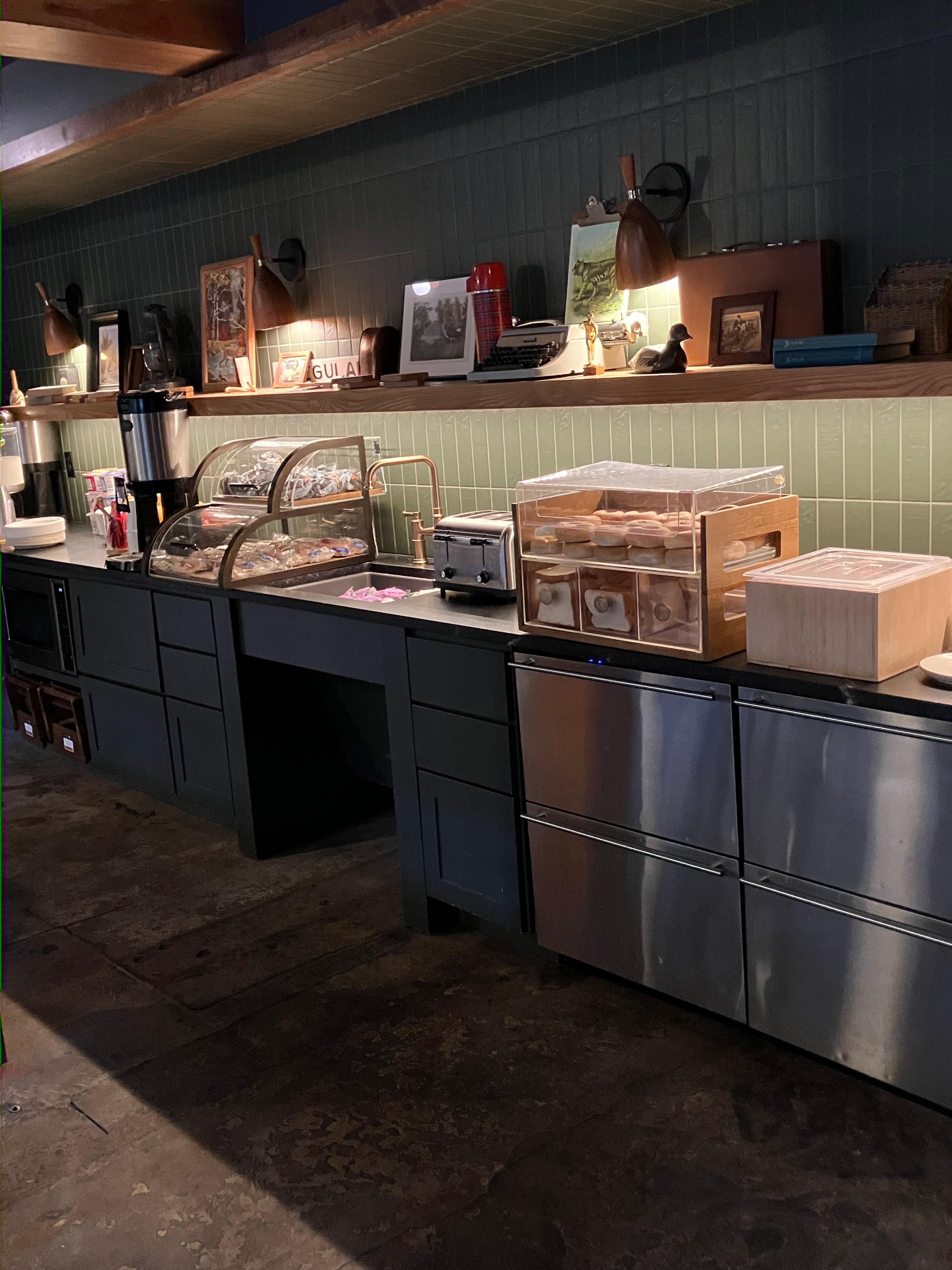 Breakfast bar
