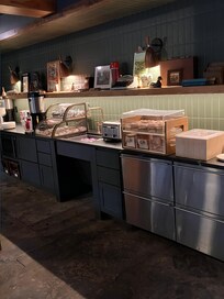 Breakfast bar