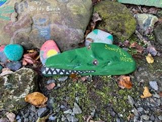 Love painting a rock to leave.