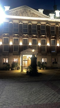 Entrance of the hôtel