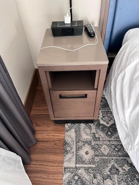 lack of design, too many finishes, cheap laminate floor
