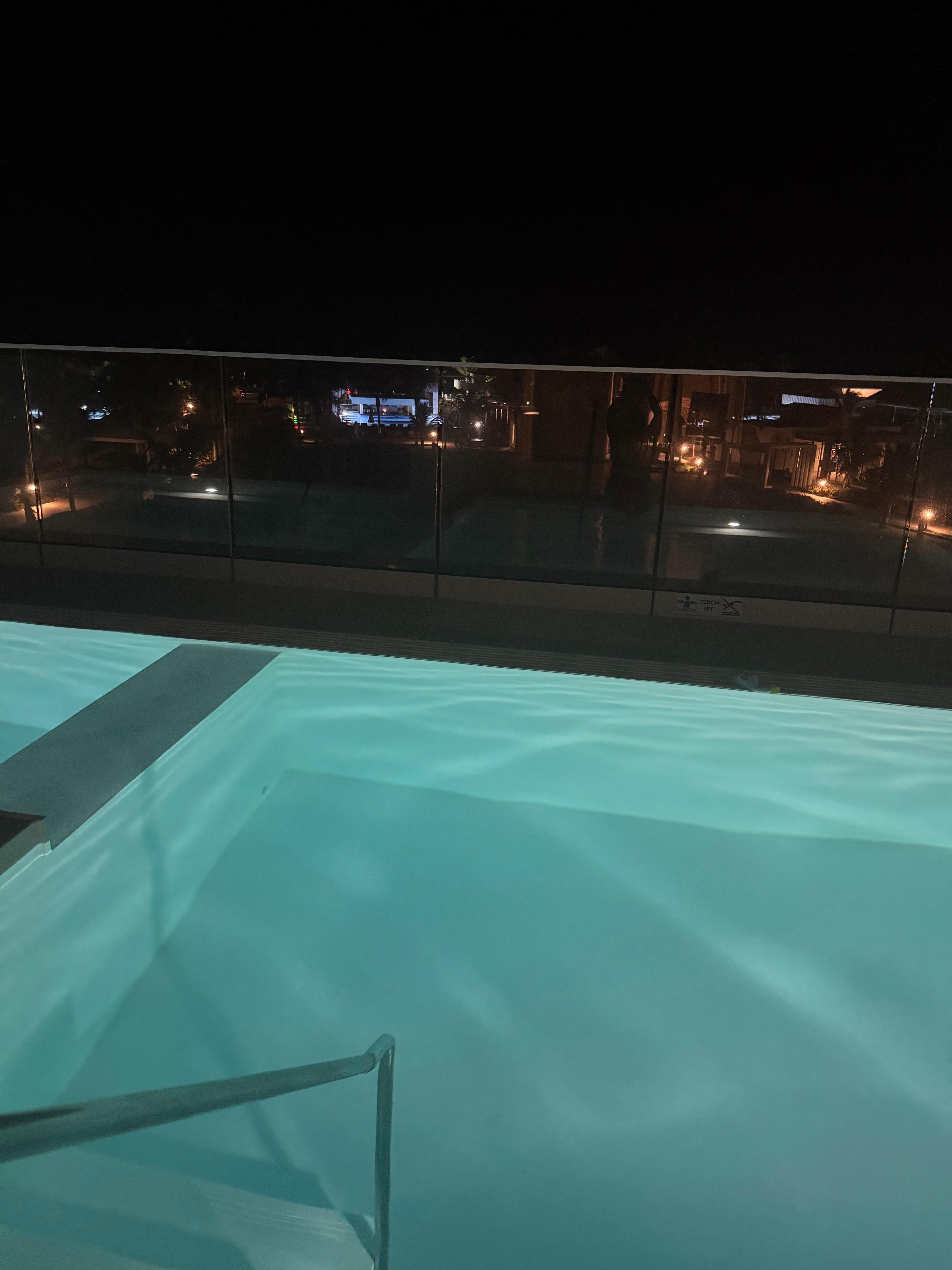 Swim up pool ocean view