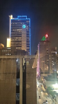 Vista desde habitación hacia ciudad