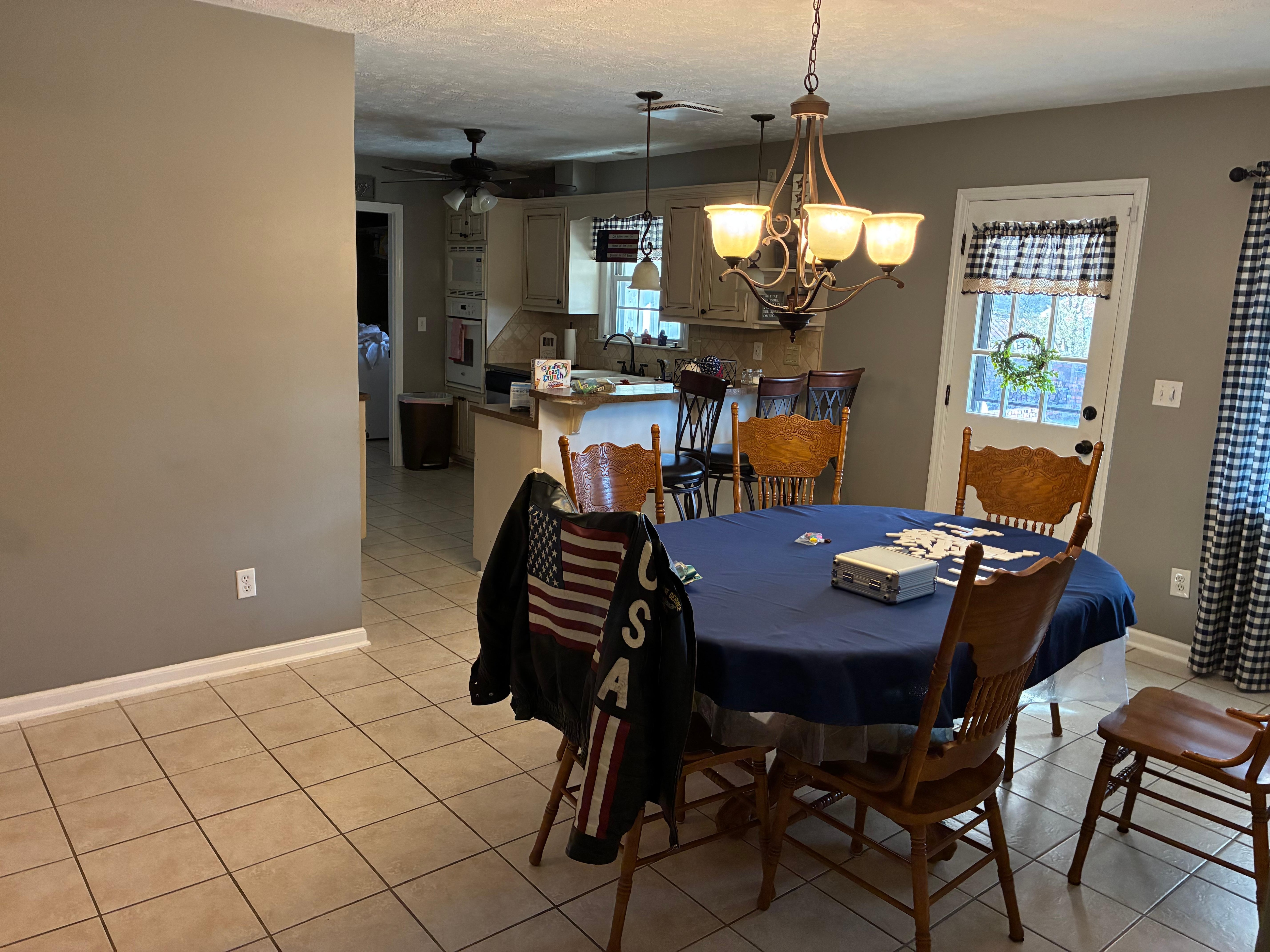 Large table to accommodate the family