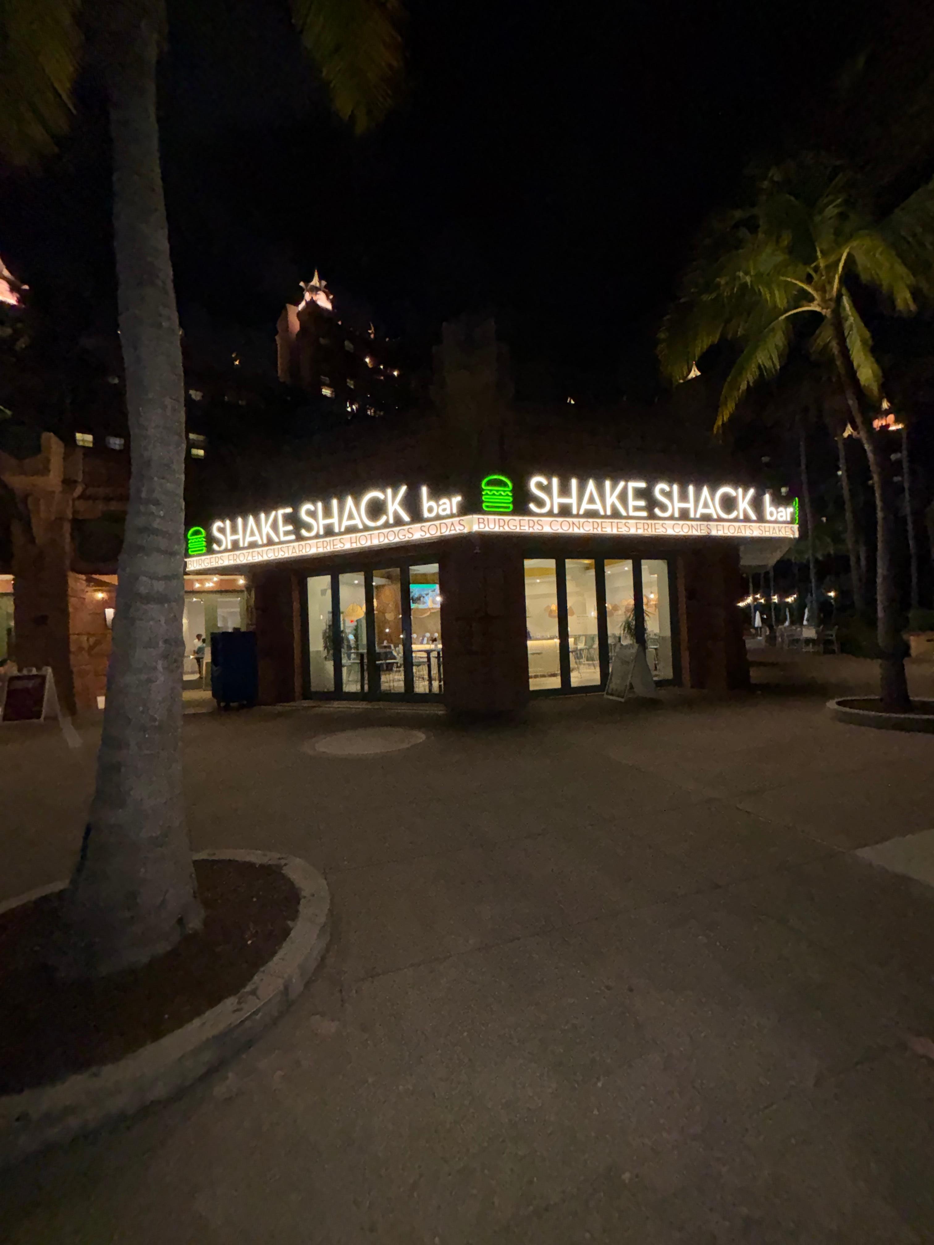 The shake shack I went to daily next to the mini beach 