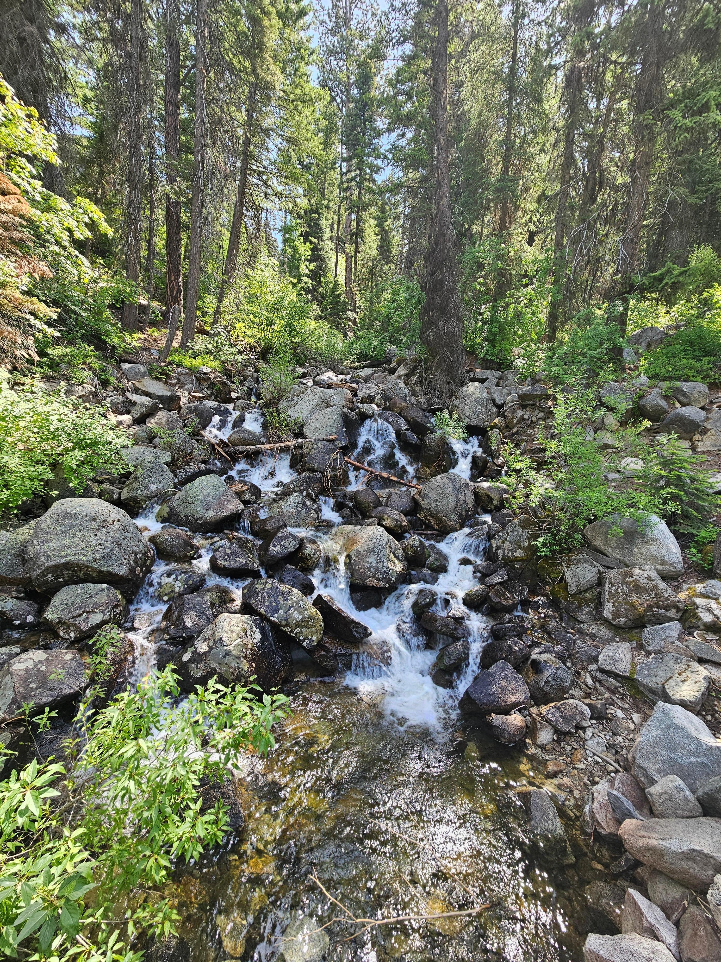 Drive around Payette Lake